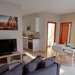 https://amplio-y-luminoso.in-canary-islands.com